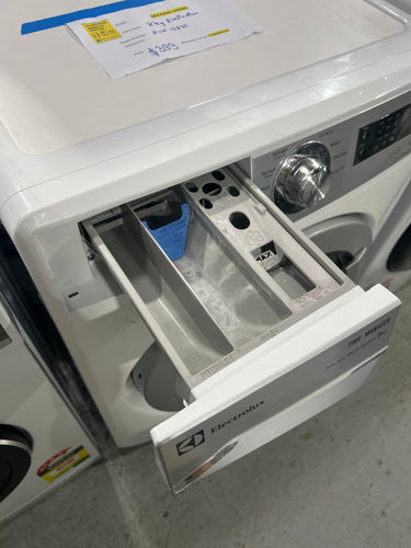 Second hand Electrolux EWF12832 8kg Front Load Washing Machine - Second Hand Appliances Geebung